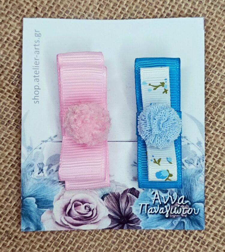 Σετ 2 Χειροποίητα Κλιπ Μαλλιών  με Κορδέλες και Λουλούδια – Ροζ & Μπλε Floral