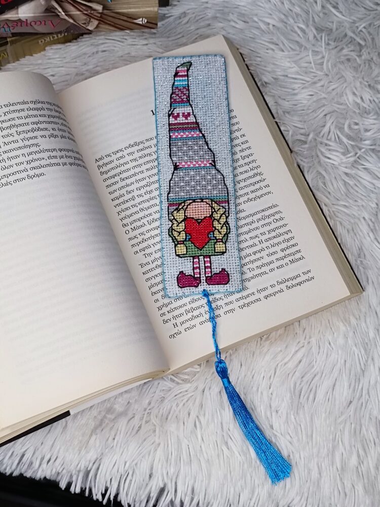 Χειροποίητος Κεντημένος Σελιδοδείκτης «Νάνος με Καρδιά»