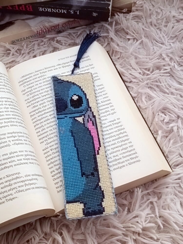 “Blue Alien” Χειροποίητος Κεντημένος Σελιδοδείκτης